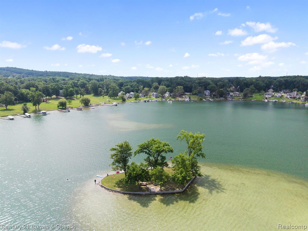 main property photo 58