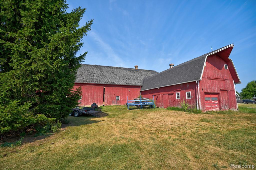 main property photo 51