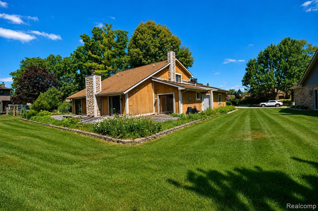 main property photo 45