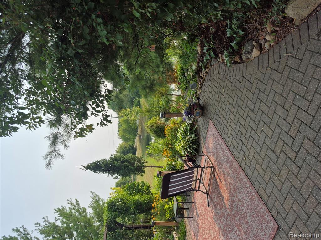main property photo 24