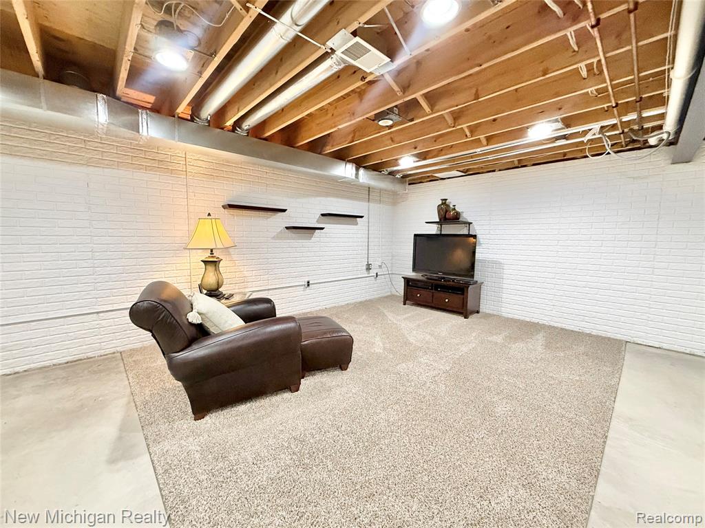 property viewer photo 41