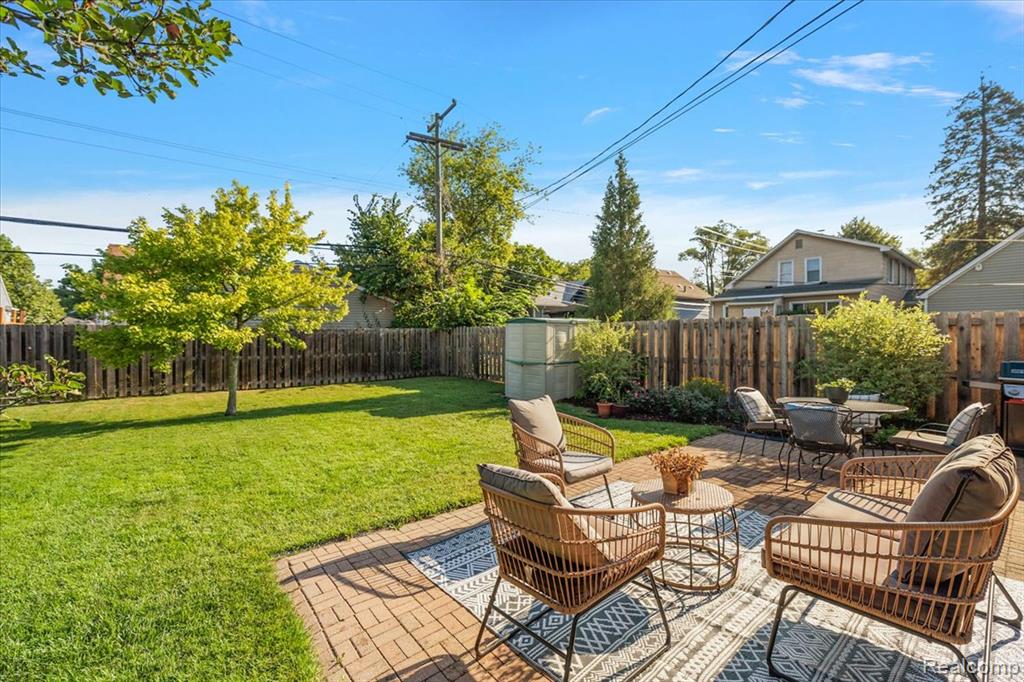 main property photo 26