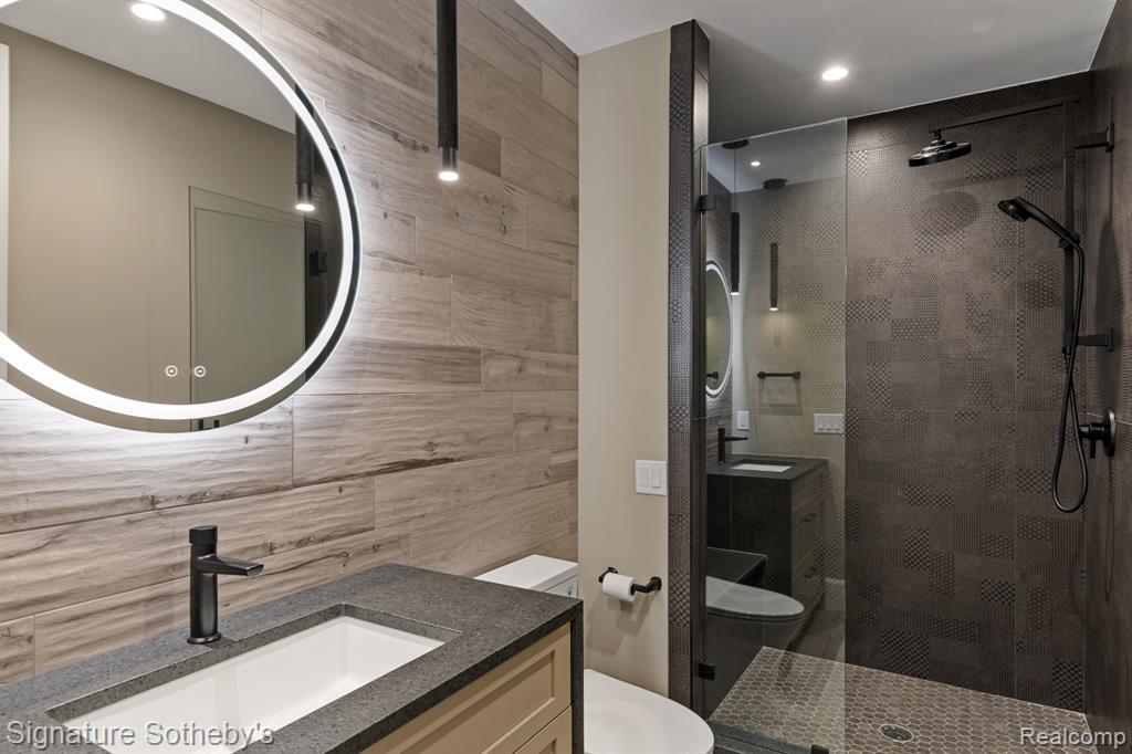 property viewer photo 32