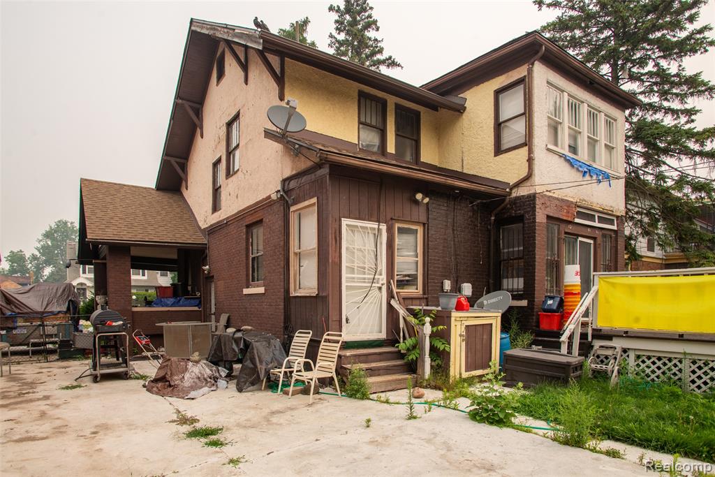 main property photo 23
