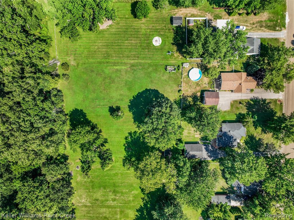 main property photo 50