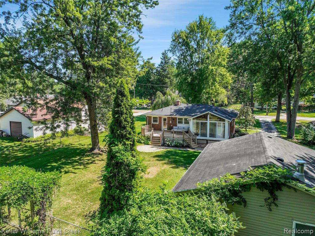 main property photo 54