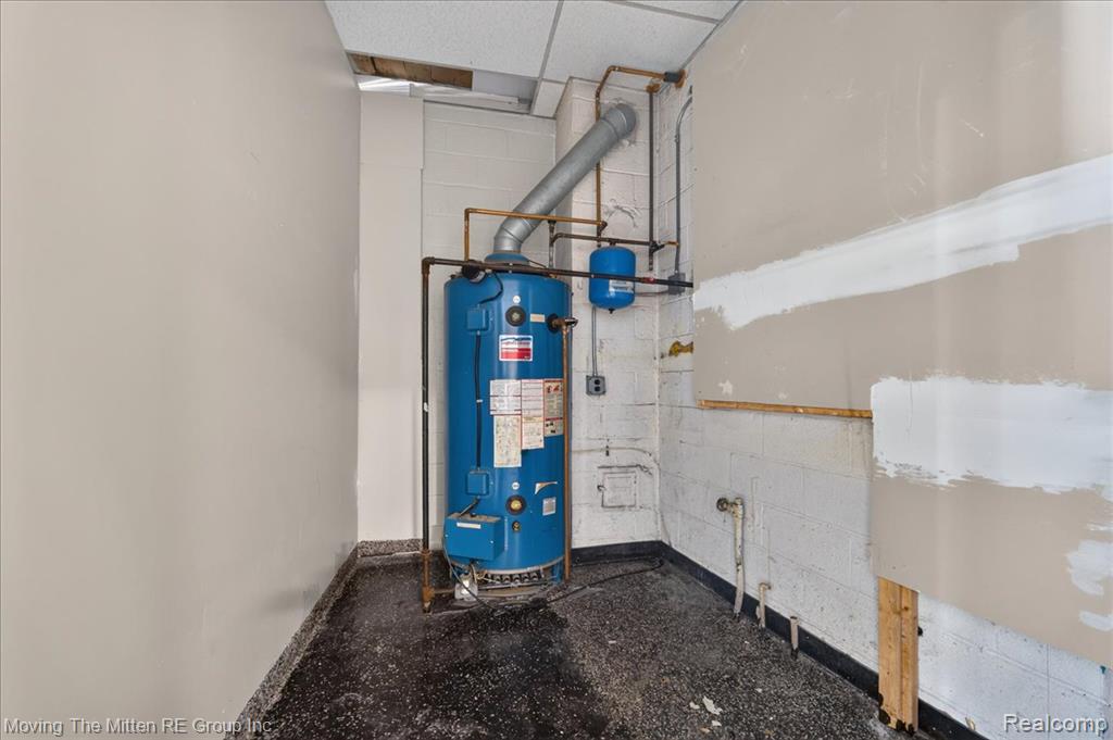 main property photo 18
