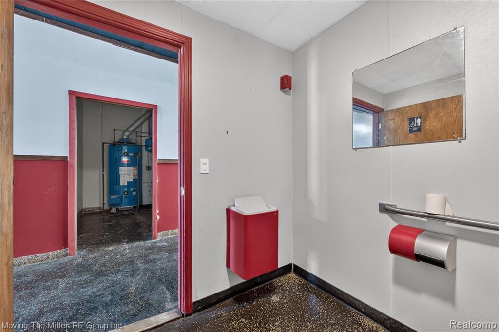 main property photo 24