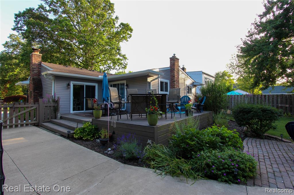 main property photo 65