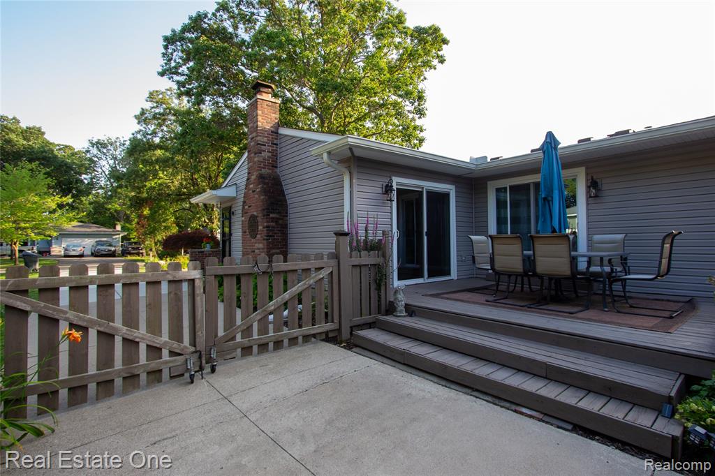 main property photo 70