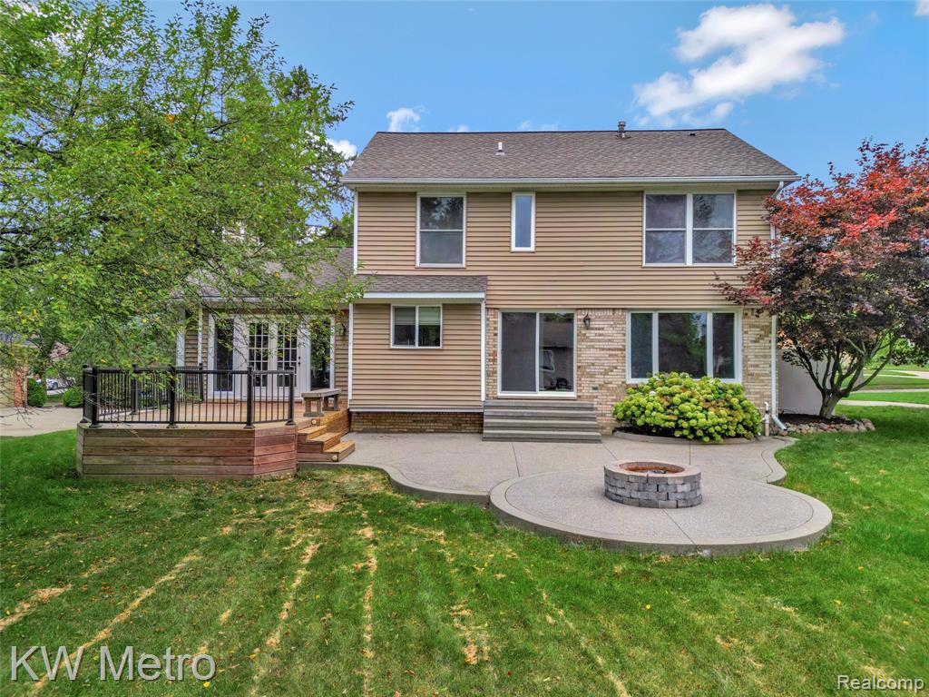 main property photo 9