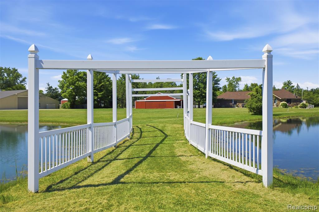 main property photo 50