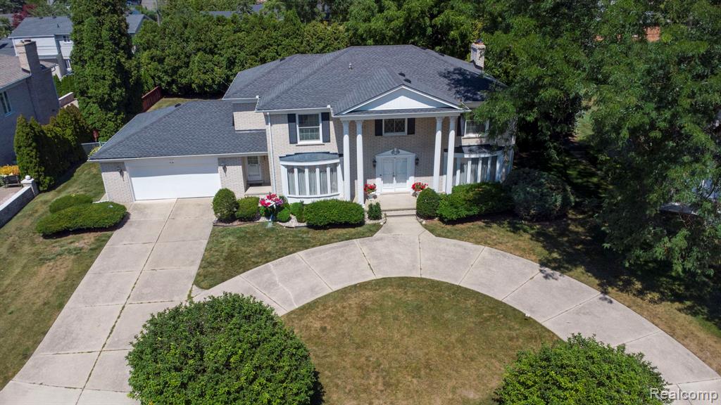 main property photo 73
