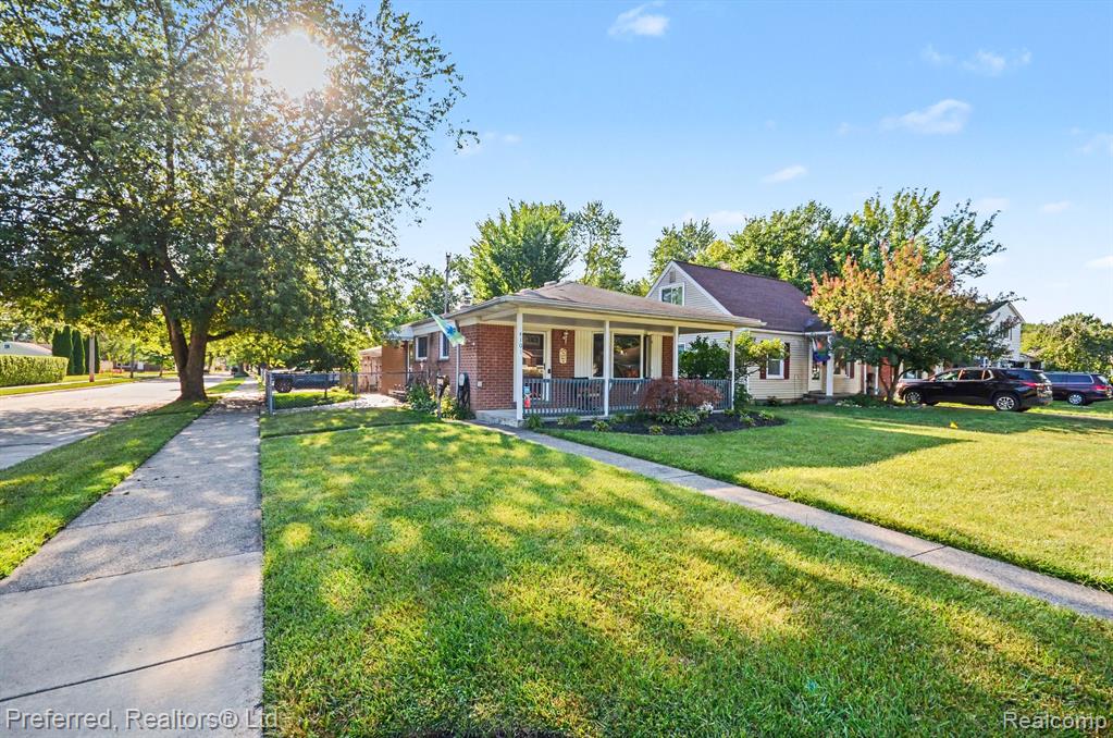 main property photo 2