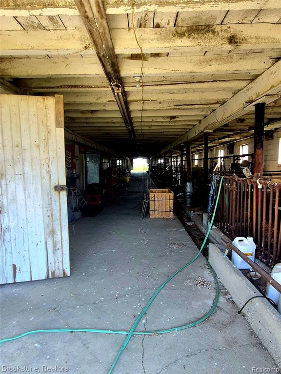 main property photo 26