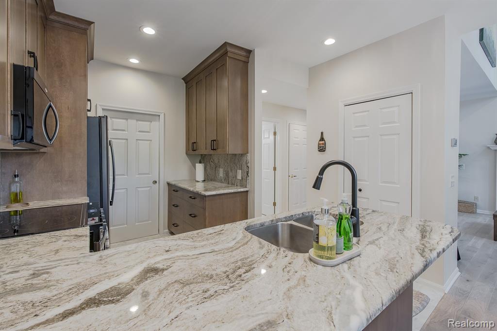 property viewer photo 14