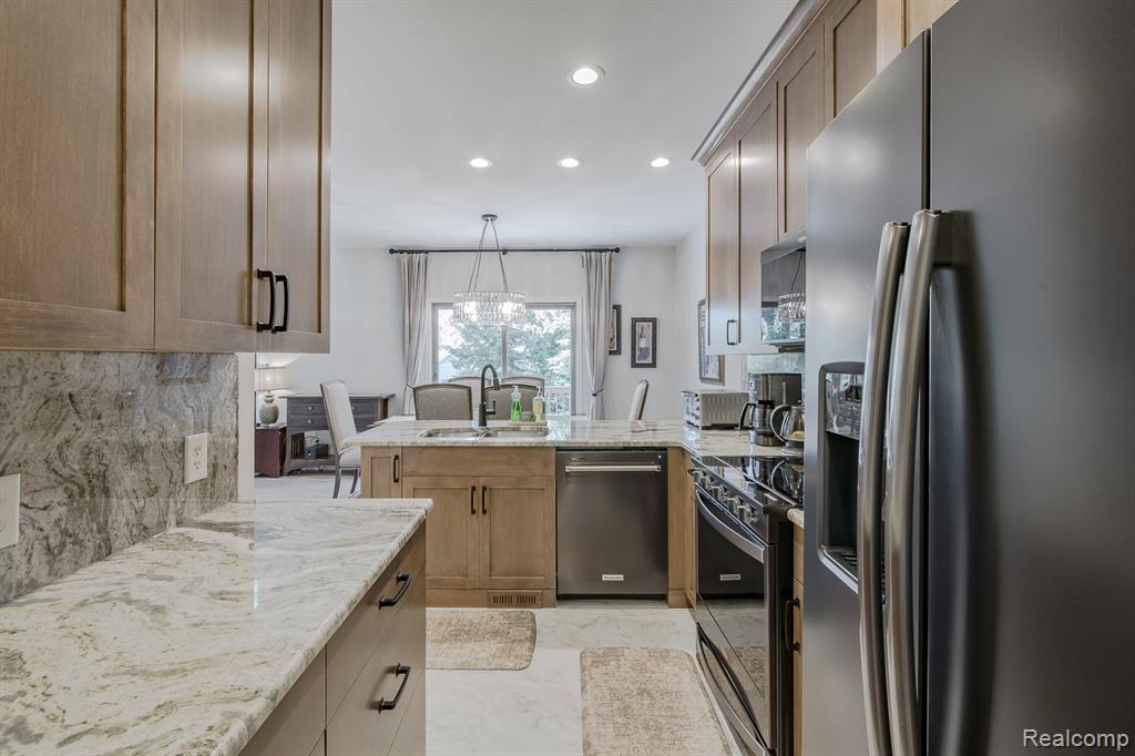 property viewer photo 19