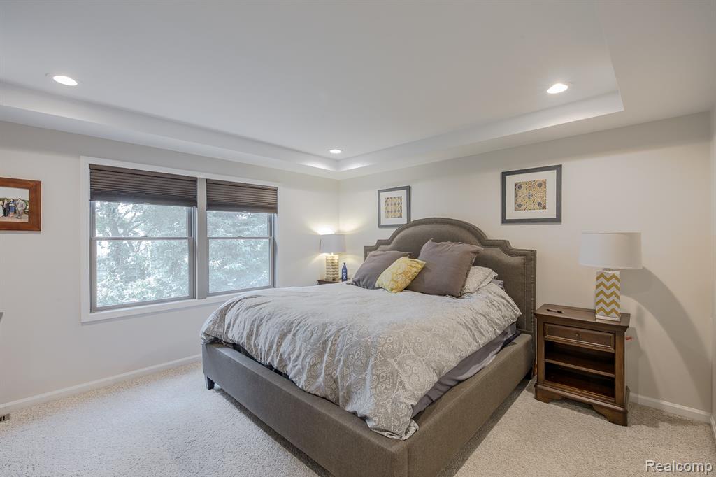property viewer photo 24