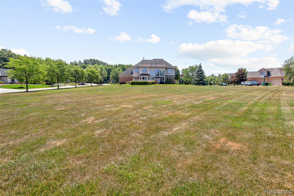 main property photo 11