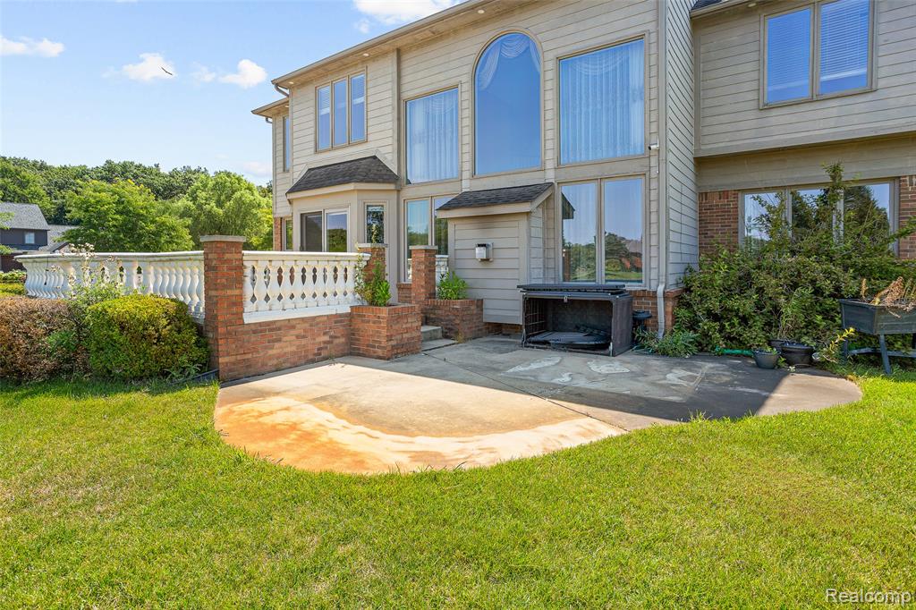main property photo 6