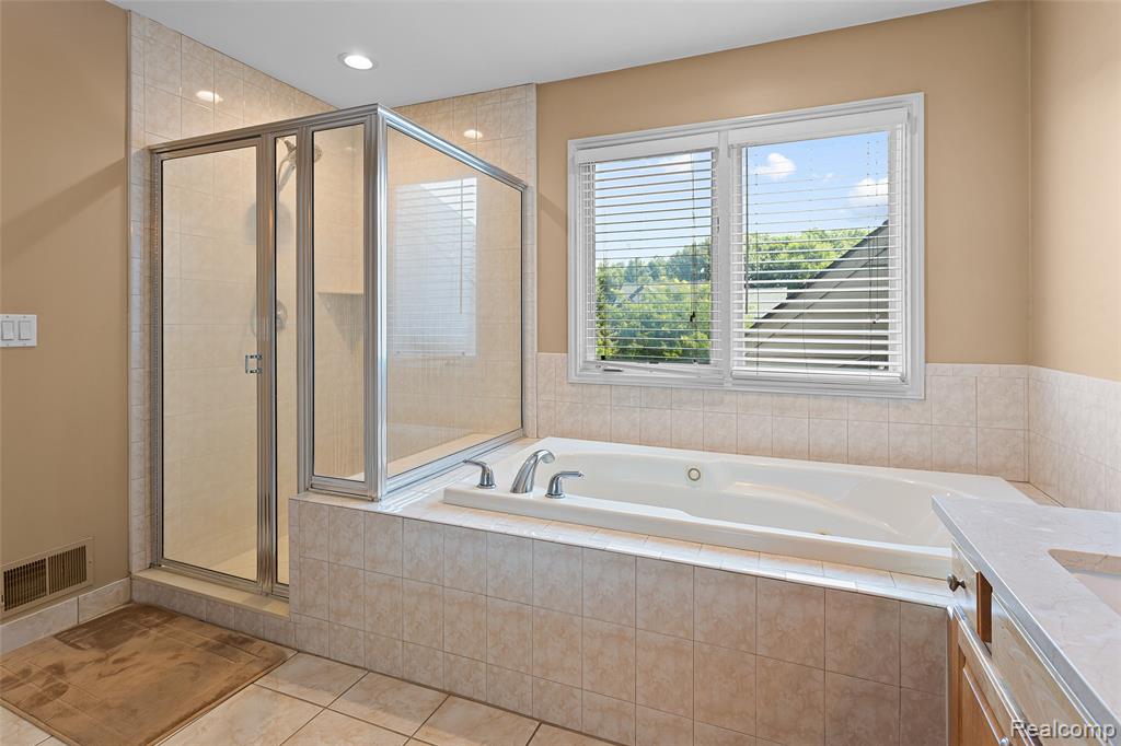 main property photo 68