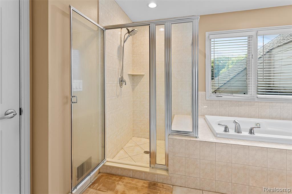main property photo 69