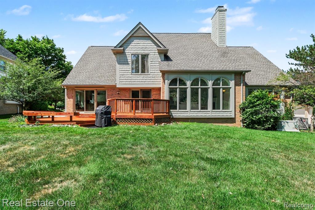 main property photo 25