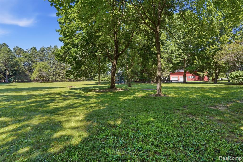 main property photo 50