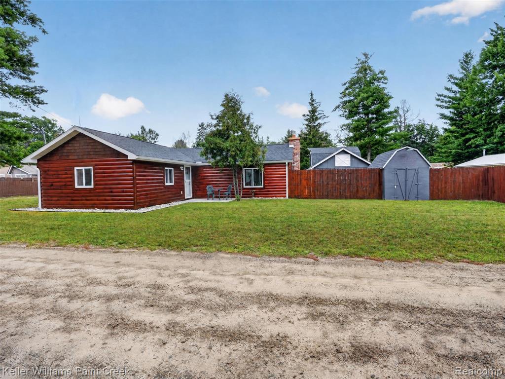 main property photo 6