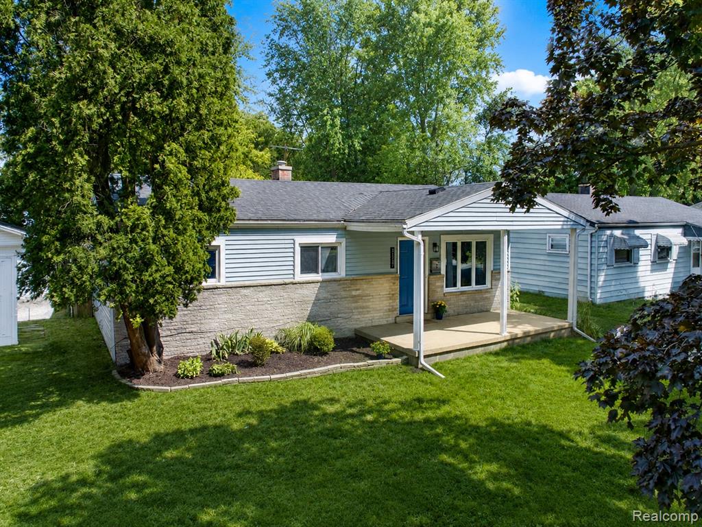 main property photo 27