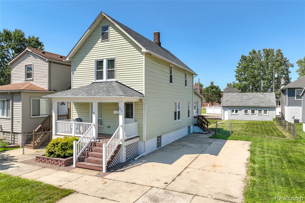 main property photo 28