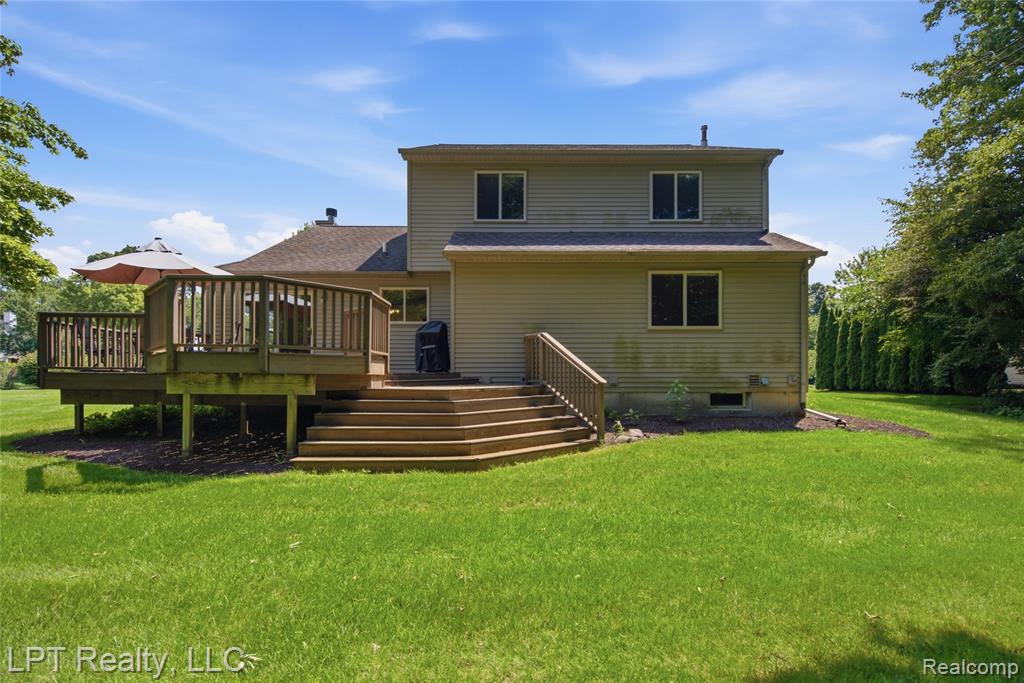 main property photo 23