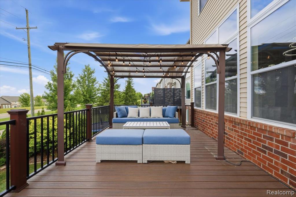 main property photo 46