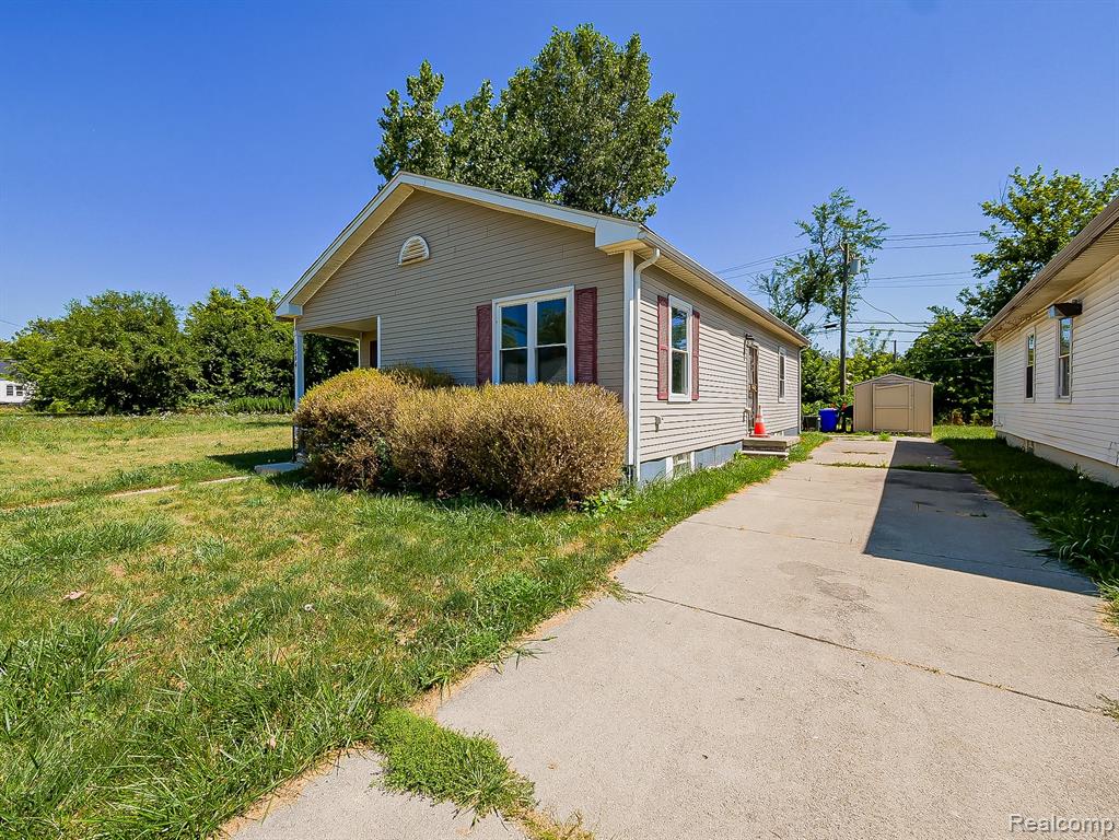 main property photo 19