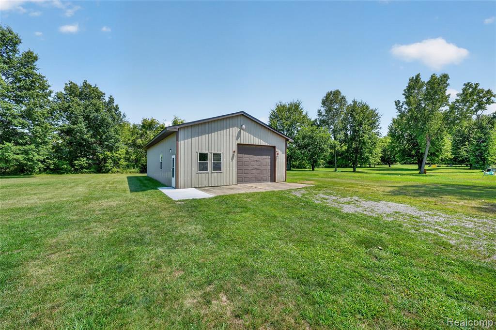 main property photo 50