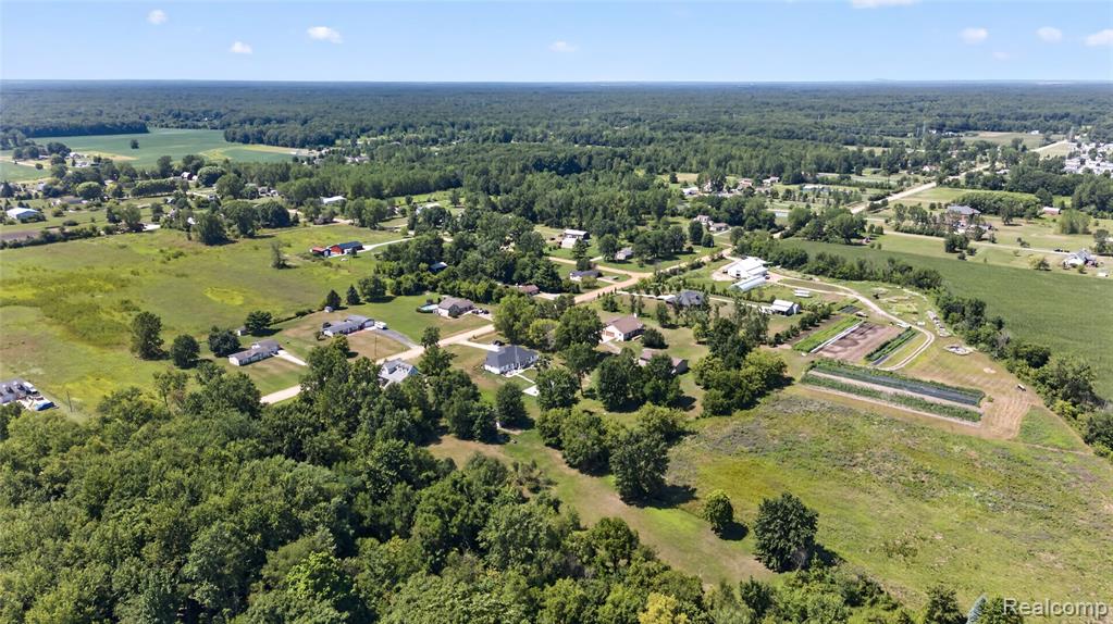 main property photo 66