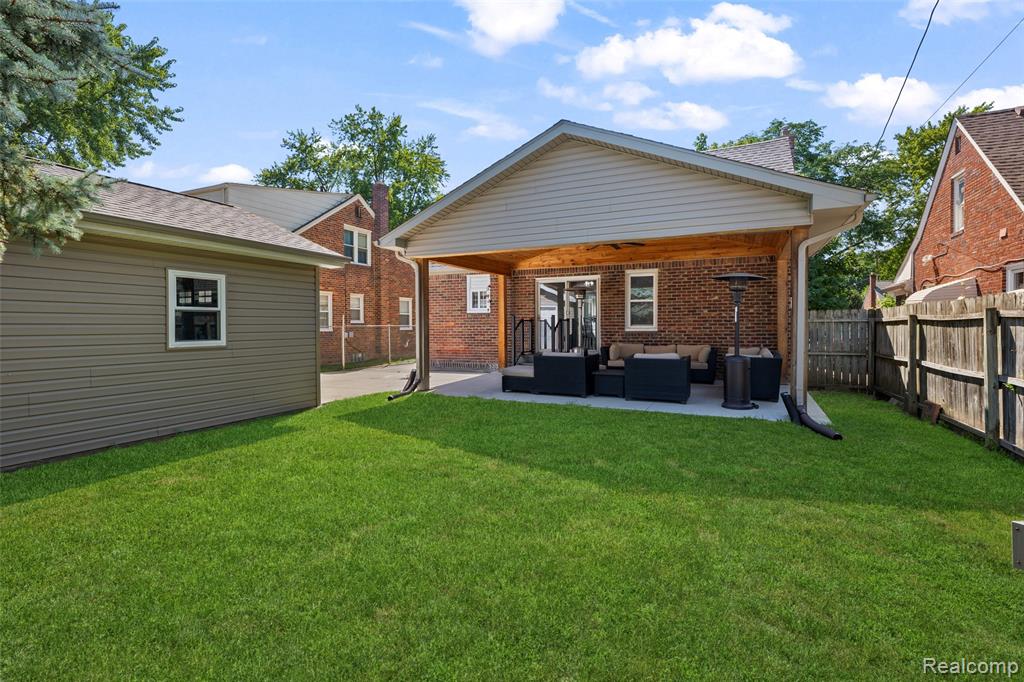 main property photo 24