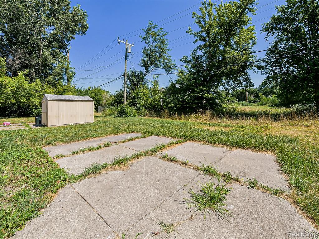 main property photo 19