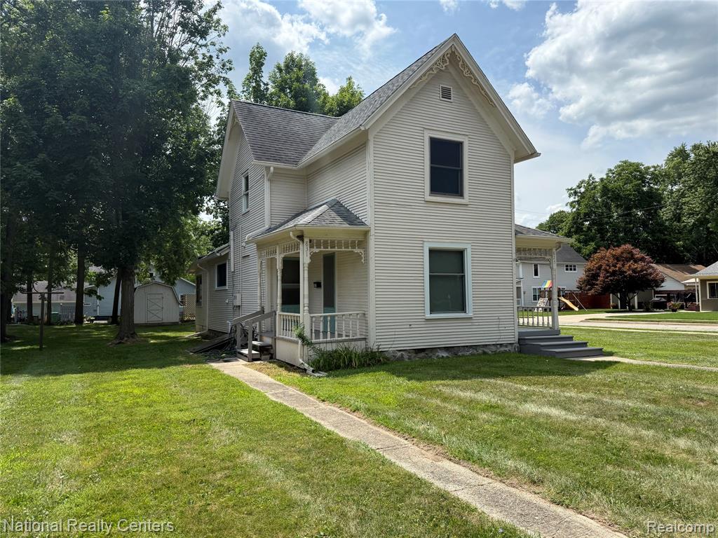 main property photo 17