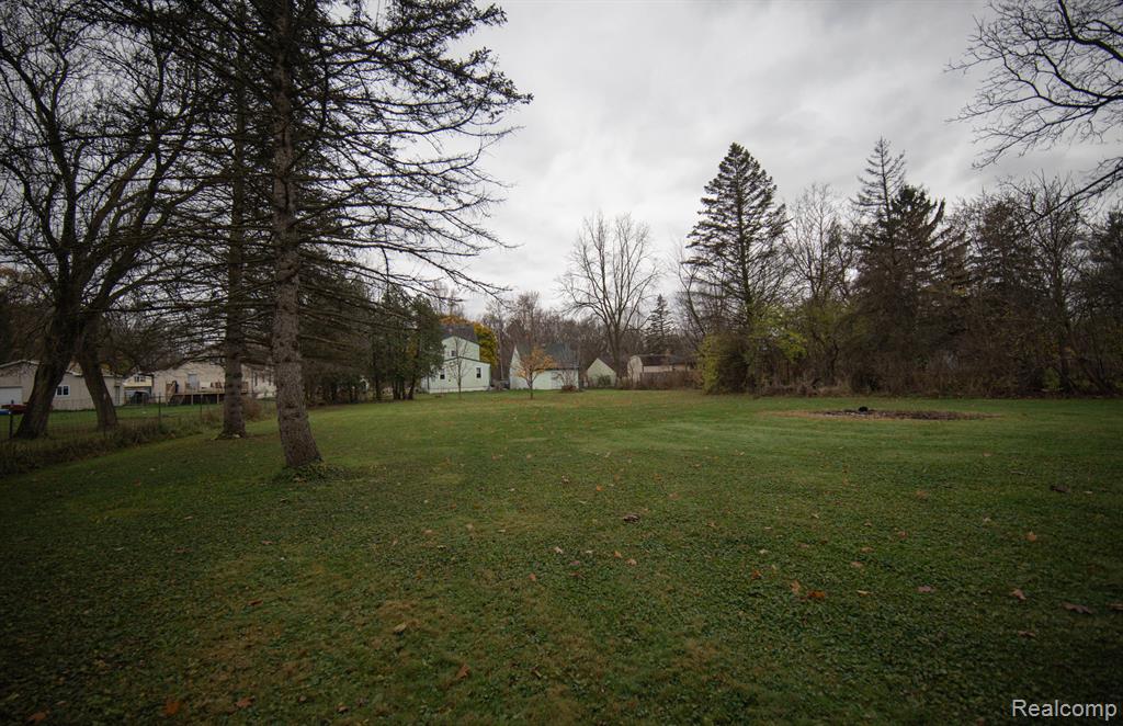 main property photo 19