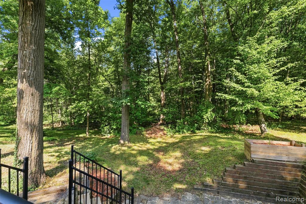 main property photo 39