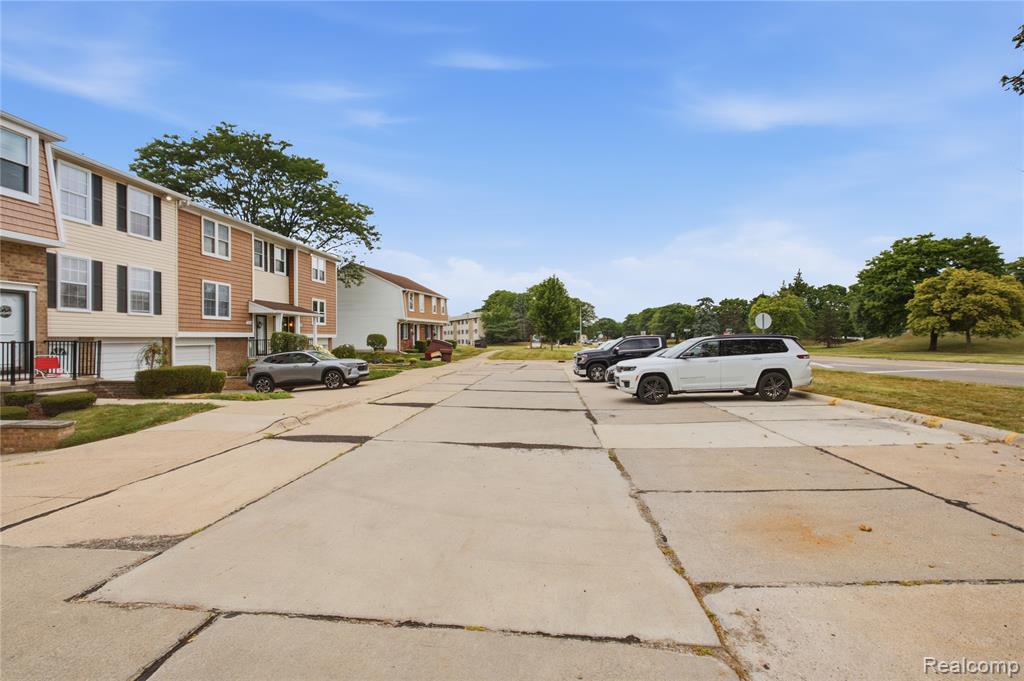 main property photo 38