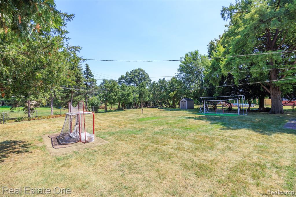main property photo 39