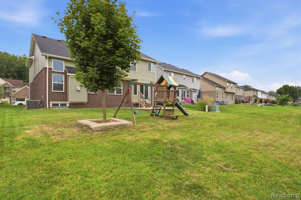 main property photo 48