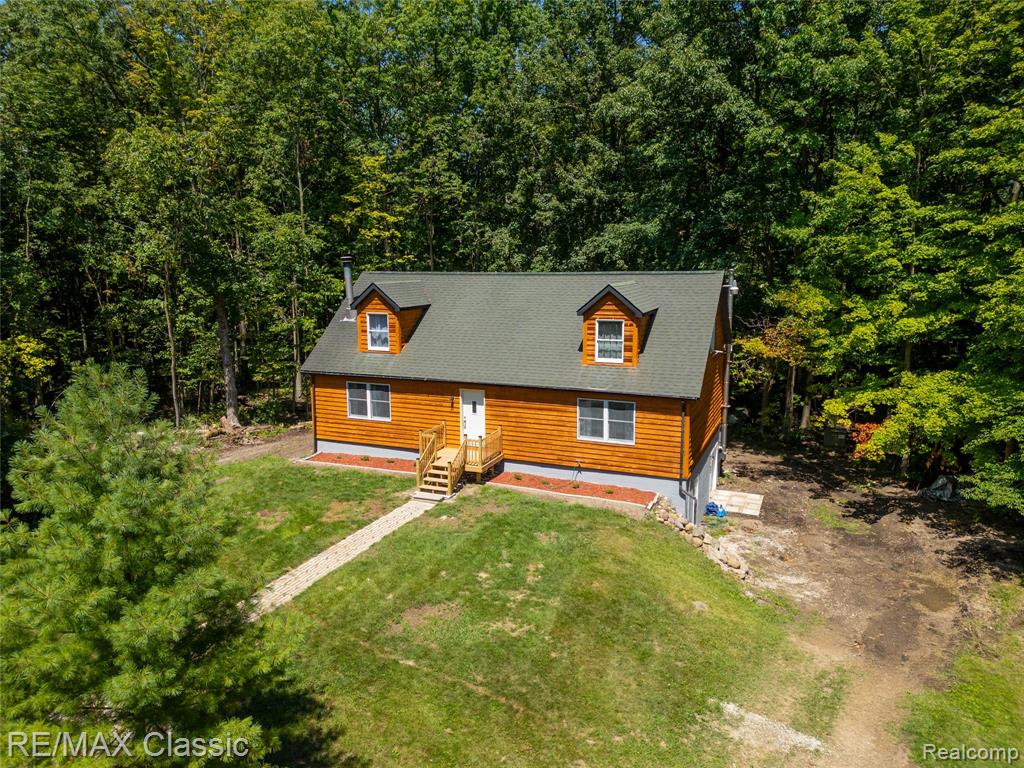 main property photo 39