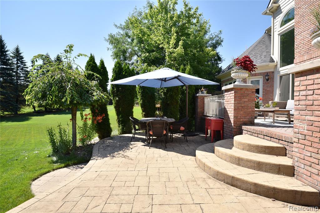 main property photo 48