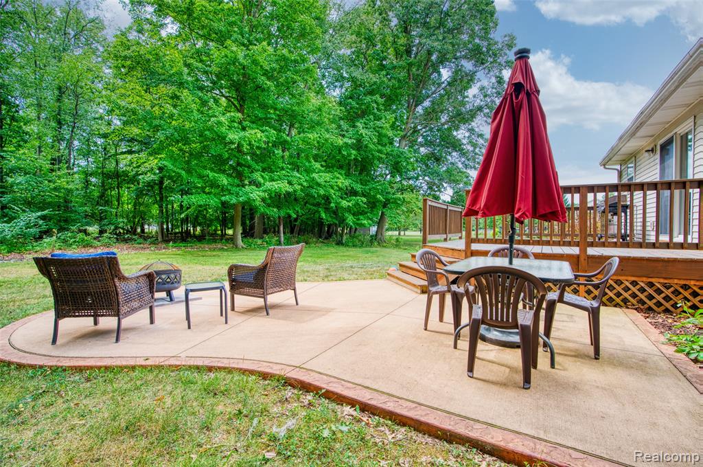 main property photo 22