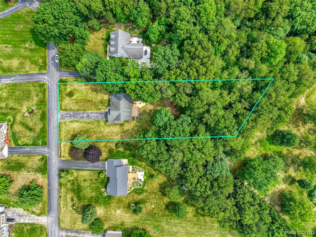 main property photo 24