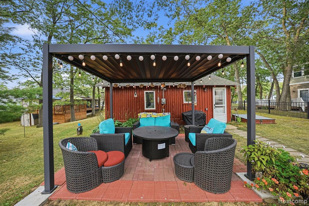 main property photo 26