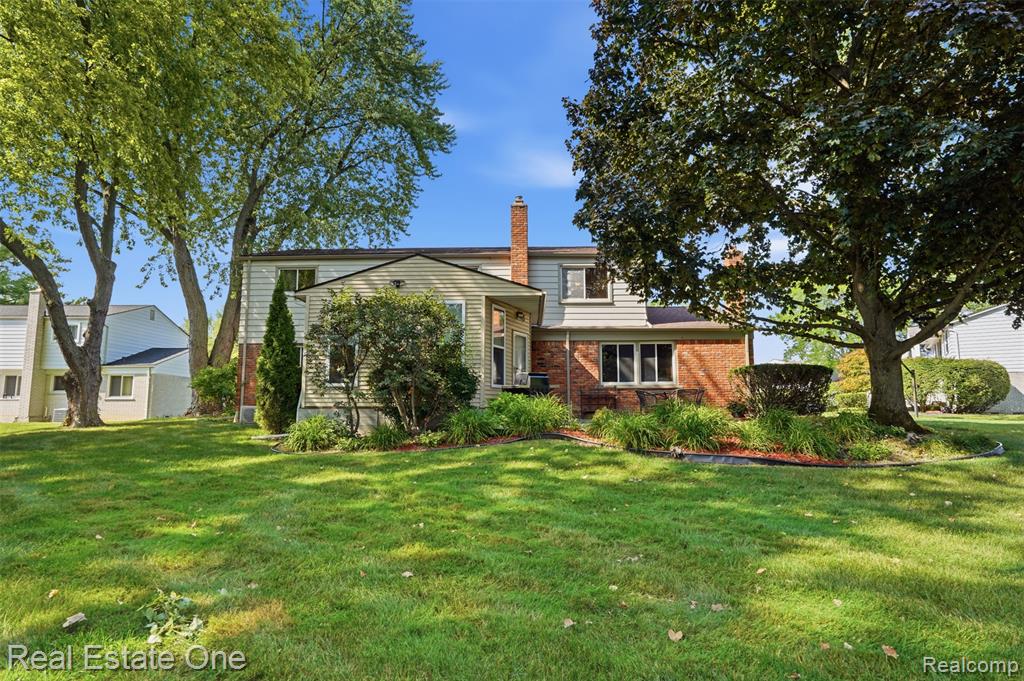 main property photo 43